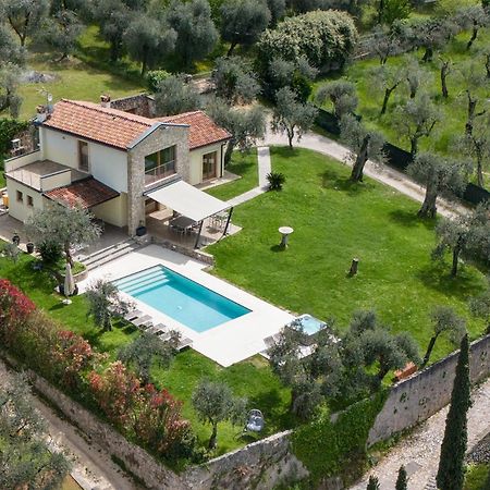 Villa Cipressi - Luxuri Lounge - Malcesine Buitenkant foto